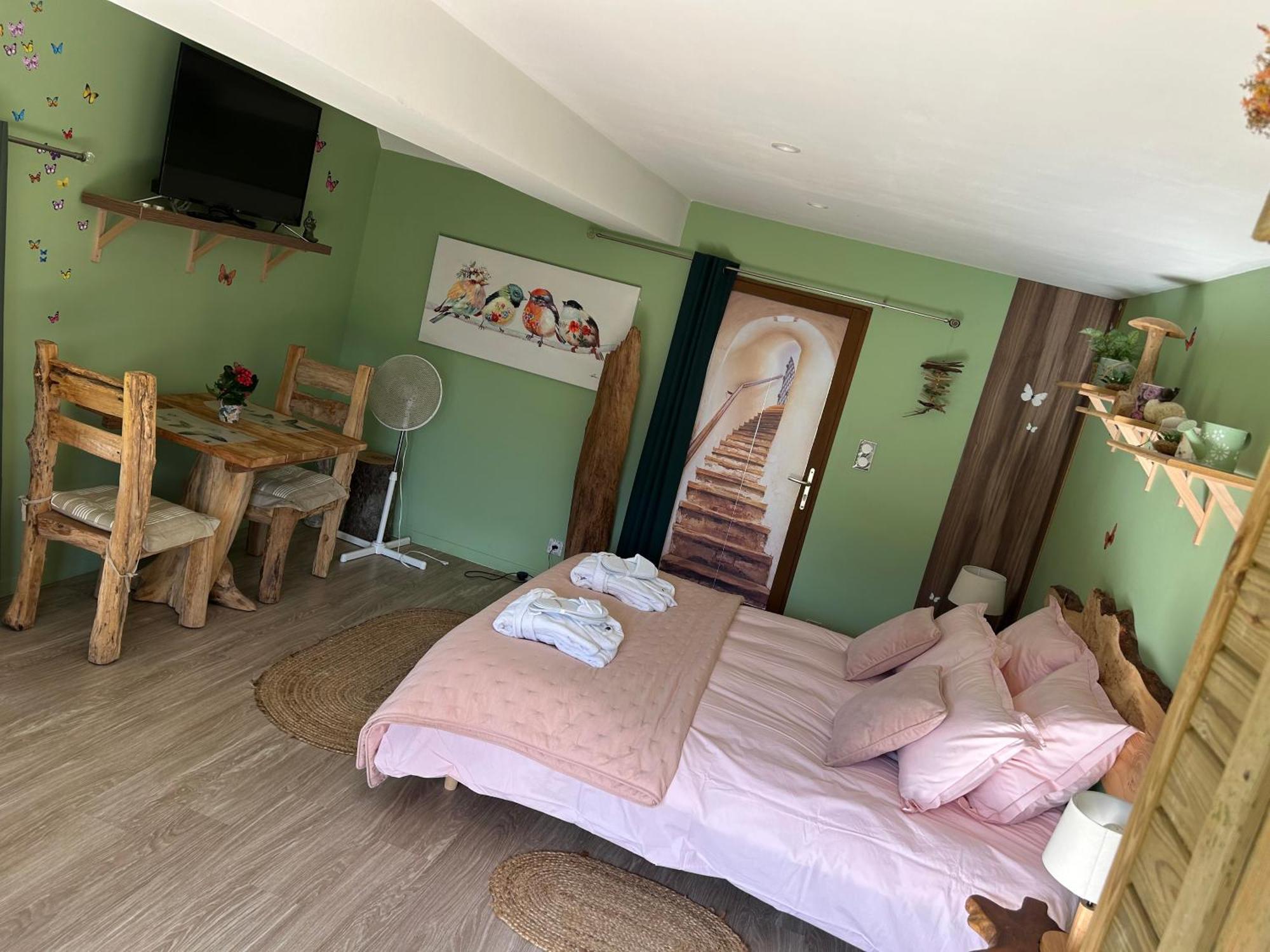 Aux Murmures De La Nature B&B Honfleur Eksteriør billede