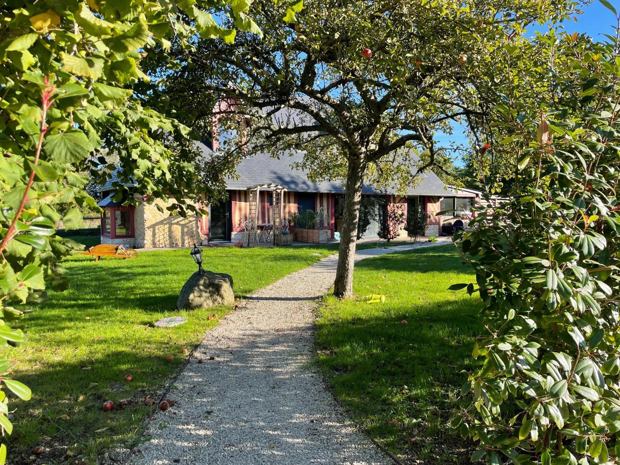 Aux Murmures De La Nature B&B Honfleur Eksteriør billede